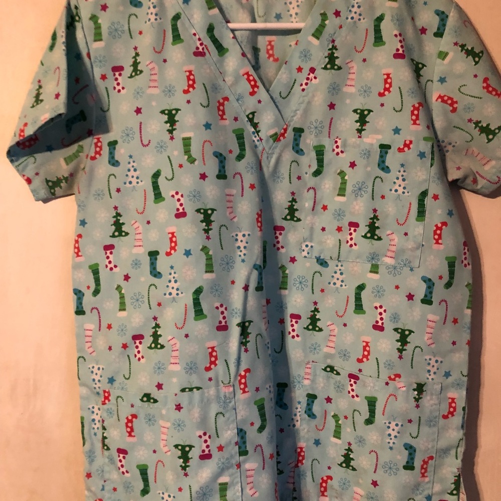 Scrub top